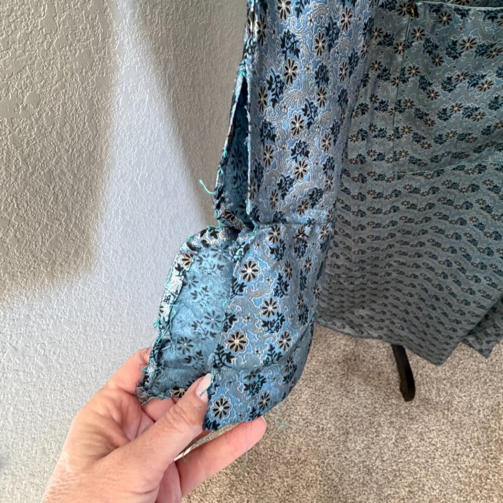 VINTAGE 60s Satin Brocade Robe Duster Housecoat Blue Floral OS - Picture 13 of 16